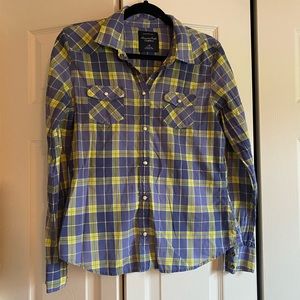 American Eagle plaid button down shirt